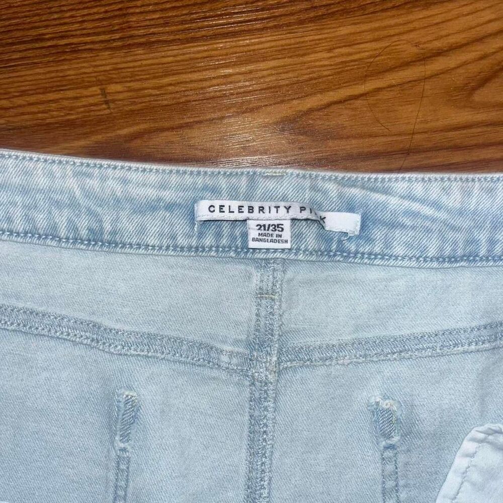 Celebrity Pink Light Denim Barrel Jeans SZ 21 NWT - Picture 4 of 4
